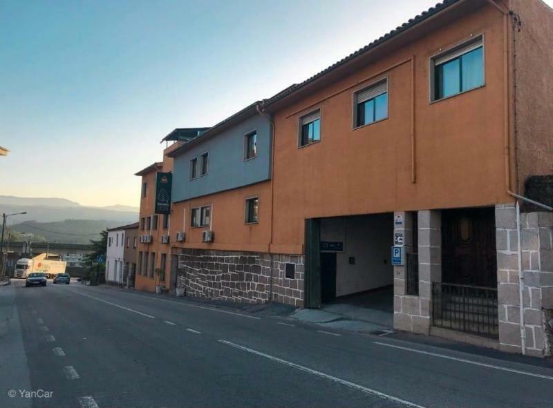فندق Residencial Montanhes فيلا ريال المظهر الخارجي الصورة
